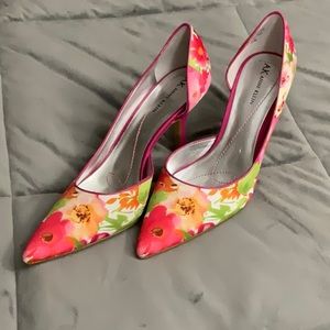 Anne Klein Heels floral print 8.5 new